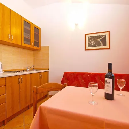 Apartment Fuer 3 Personen Ca 32 Qm In Pula-fondole, Istrien Istrische Riviera